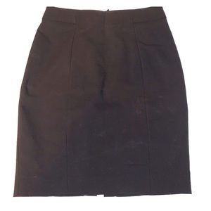 H&M - Women’s Black Pencil Skirt w/Zipper & small slit in back- Size 6
